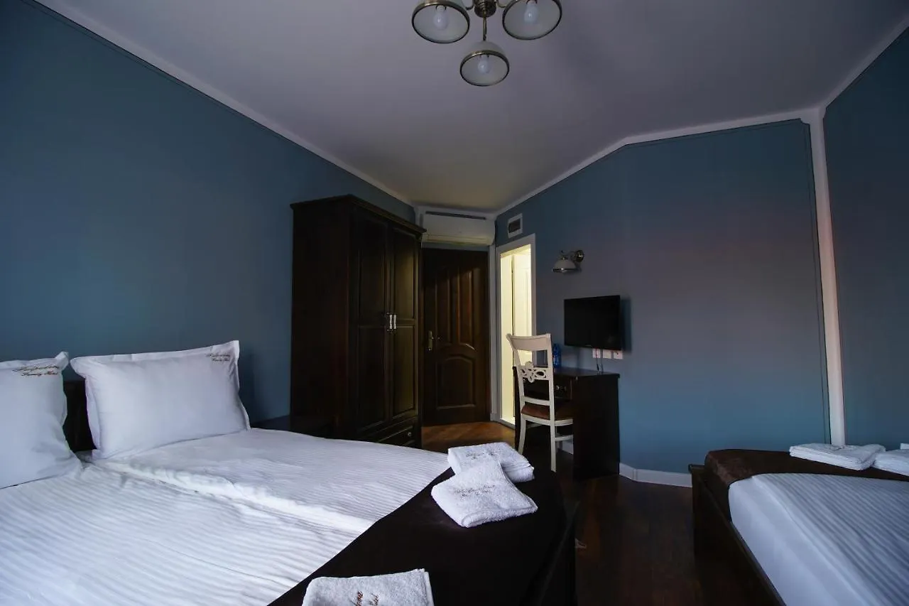 פלובדיב Pulpudeva Family Hotel