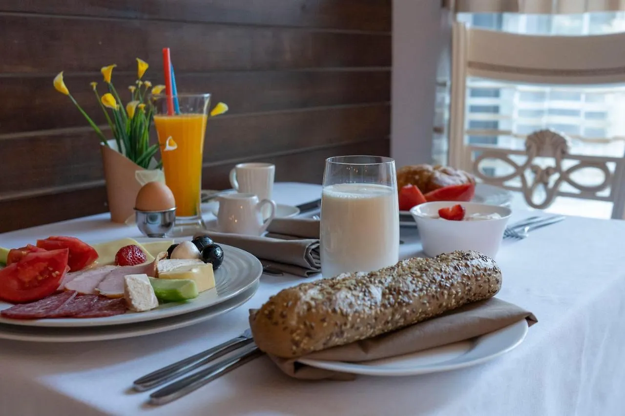 פלובדיב Pulpudeva Family Hotel