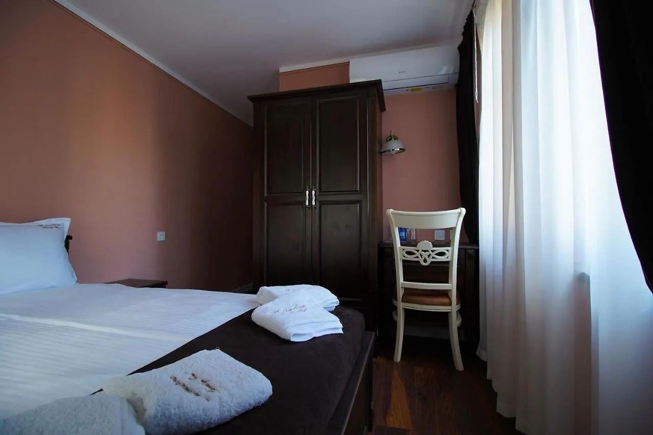 פלובדיב Pulpudeva Family Hotel
